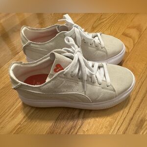 PUMA - AMI Alexandre Mattiussi Sneakers 
SKU: 221482F12800809